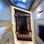 Veronica Suite, Historic Centre Piazza Venezia 公寓