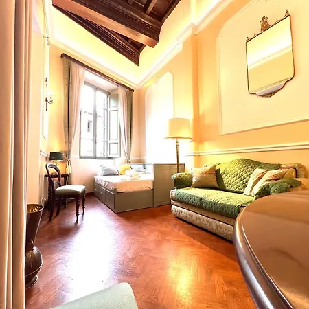Veronica Apartment Rom