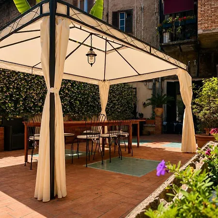 דירה Veronica Suite, Terrace Exclusive Historic Centre Piazza Venezia רומא