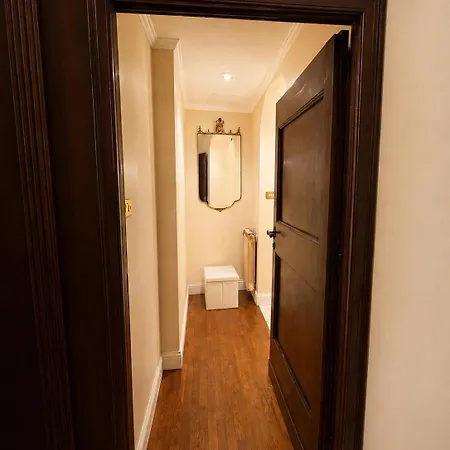 Apartment Veronica Suite, Terrace Exclusive Historic Centre Piazza Venezia *