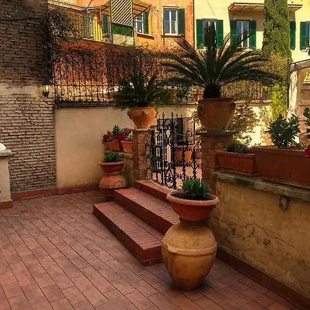 Veronica Suite, Terrace Exclusive Historic Centre Piazza Venezia * 罗马