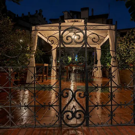 Veronica Suite, Terrace Exclusive Historic Centre Piazza Venezia 公寓 *