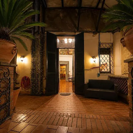 Veronica Suite, Terrace Exclusive Historic Centre Piazza Venezia Apartment *