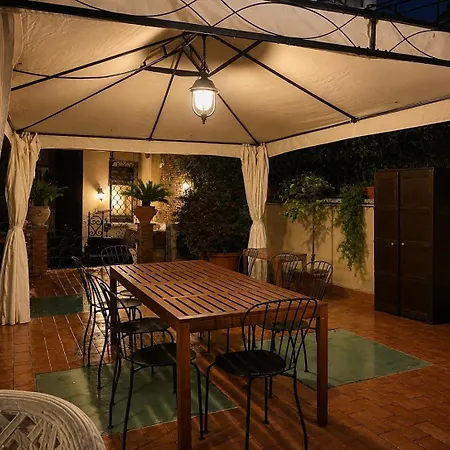 Apartment Veronica Suite, Terrace Exclusive Historic Centre Piazza Venezia *