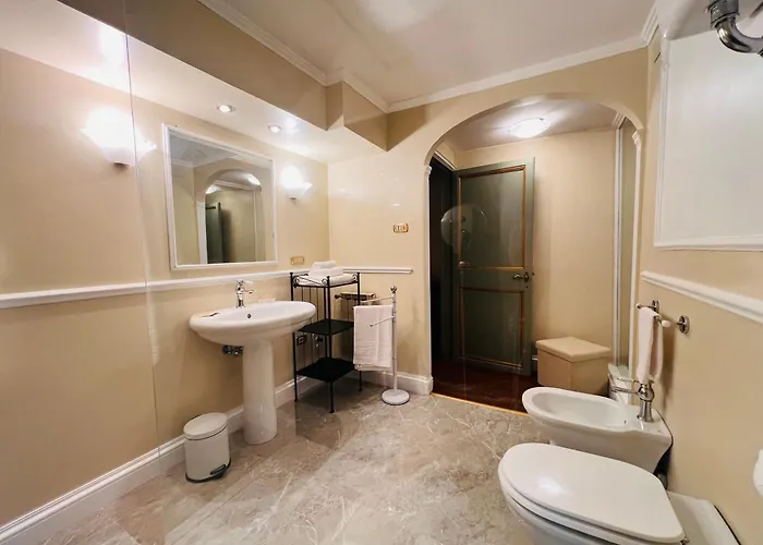 Apartment Veronica Suite, Historic Centre Piazza Venezia Rome