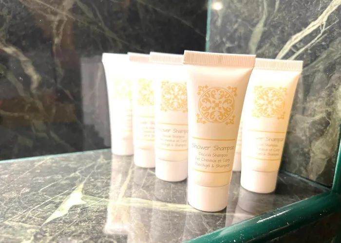 Veronica Suite, Historic Centre Piazza Venezia Apartment *