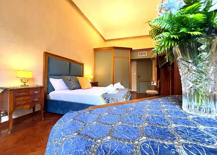Veronica Suite, Historic Centre Piazza Venezia Apartment *