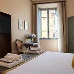 Veronica Suite, Historic Centre Piazza Venezia شقة روما